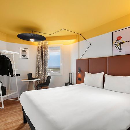 Ibis Nice Aeroport Promenade Des Anglais Exterior photo